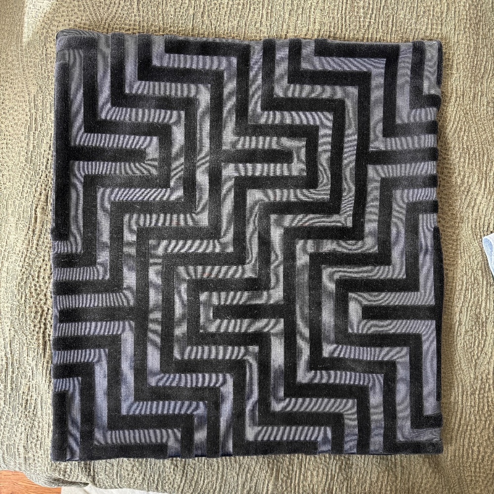 H&M Black Pillow Cushion Cover Geometric Velvet 20x20